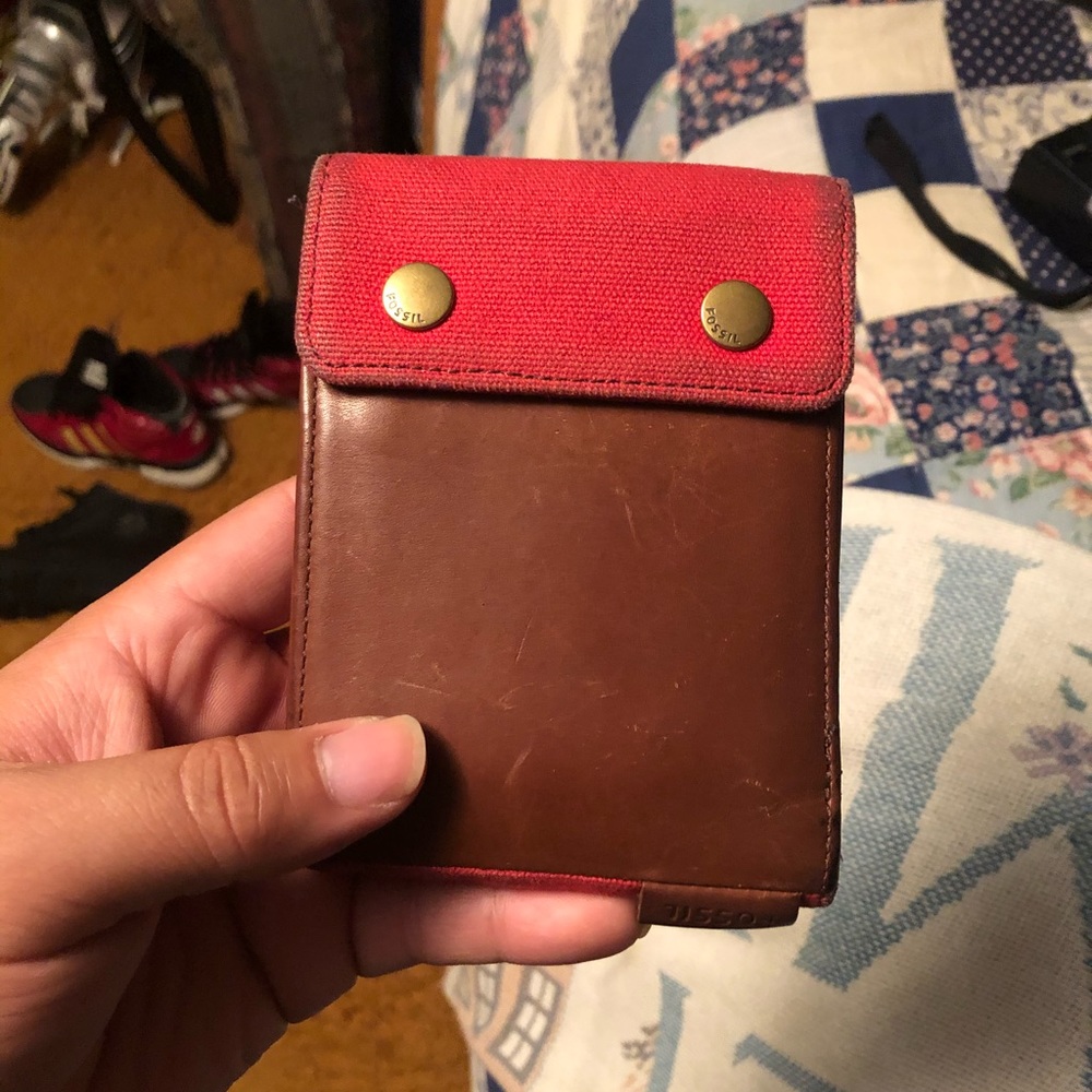 Fossil wallet bifold